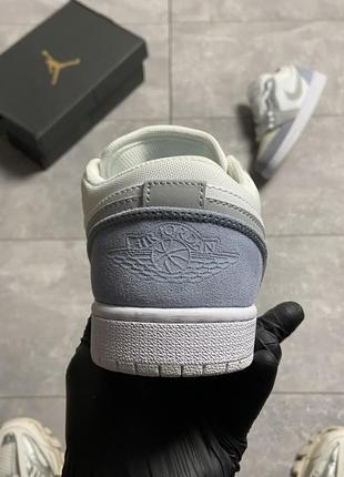 Женские кроссовки nike air jordan 1 retro white grey 36-37-38-39-408 фото