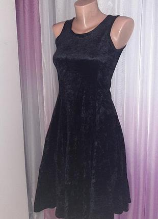 Бархатное платье
