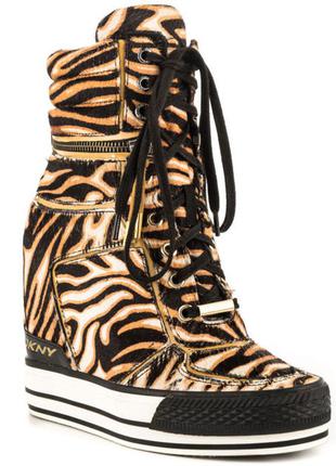 Dkny сникерси  на танкетке