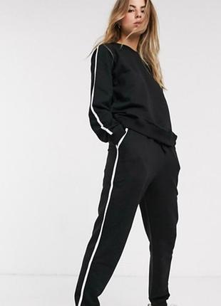 Спортивный костюм женский