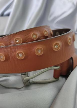 Кожаный ремень с заклёпками denim hunter