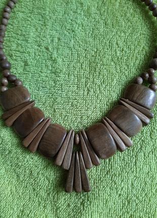 Колье из натурального дерева - ольха