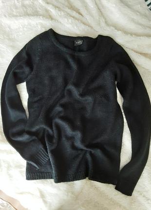 Черный тонкий свитер vila