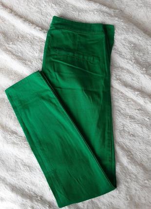 Зелёные тонкие джинсы h&m