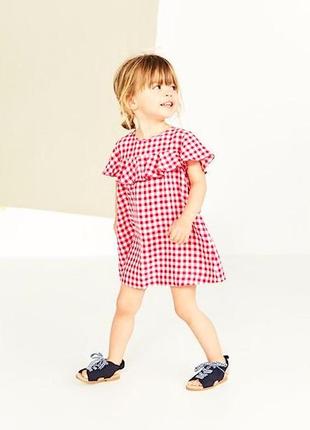 Летнее симпатичное платье zara на 3-4 года2 фото