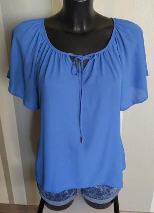 Клевая блузочка с летящими руковами красивый голубой цвет