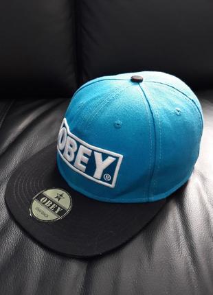 Кепка obey