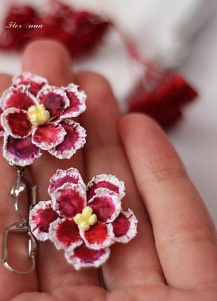 Серьги цветы "бордовые фиалки"