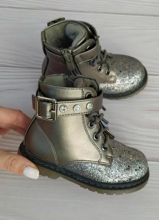 Демісезонні черевики для дівчинки від weestep