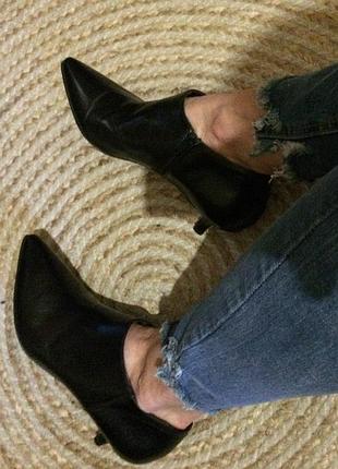 Шкіряні черевики kitten heel next