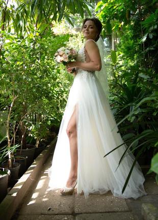 Красиве весільну сукню8 фото