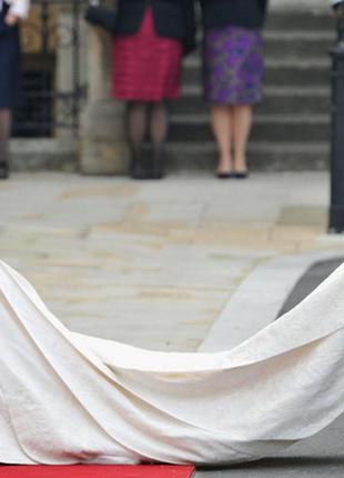 Весільна сукня