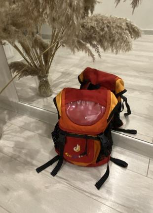 Оранжевый рюкзак 🎒 есть детские и брэндовые вещи