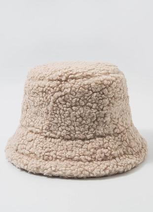 Женская меховая зимняя шапка панама теплая плюшевая бежевая (тедди, барашек, каракуль)