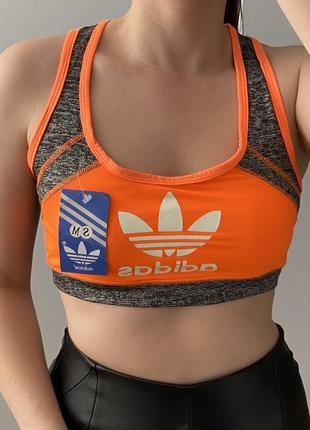 Спортивный топ adidas(s-m)