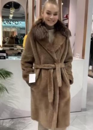 Ефектна тепла шуба від juliyahouse в стилі max mara