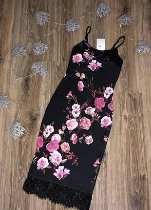 Гарний сарафан на бретелях мереживо s