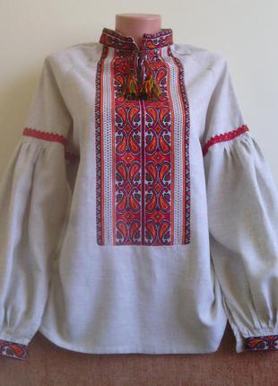 Вишукана вишиванка (ручна робота) матеріал натуральний сірий льон.