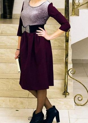 Очень красивое платье цвет марсала под поясок