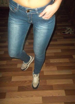 Фирменные джинсы elisabetta franchi1 фото