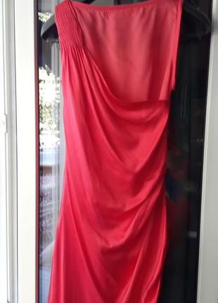 Красное шелковое платье с драпировкой. тренд.3 фото