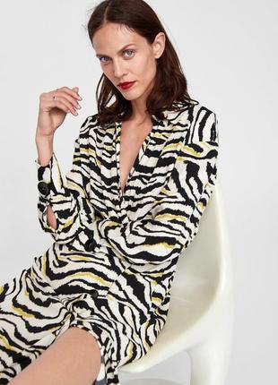 Платье zara с принтом «зебра» ,100 %  вискоза