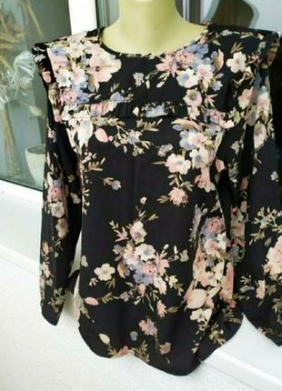 Красива блуза в квітковий принт1 фото