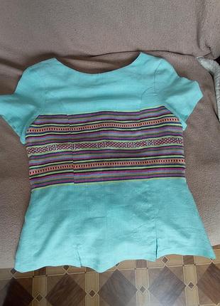 Блуза с вышивкой