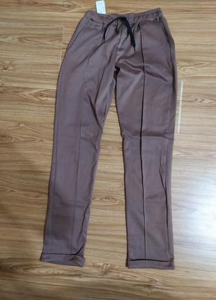 Штани жіночі