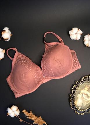 Шикарный кружевной бюстгальтер lightly lined lace plunge bra vs2 фото