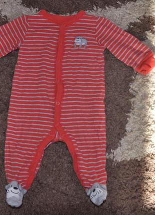 Человечек для девочки на 6мес. carters
