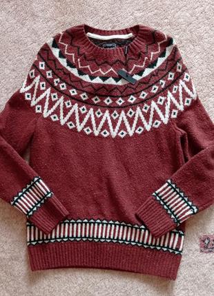 Новий стильний светр коричневий з орнаментом