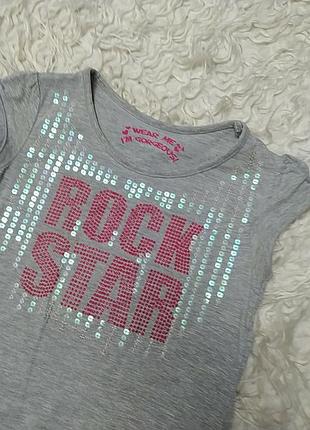 Футболка з паєтками