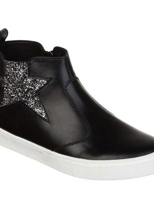 Ботинки кроссовки