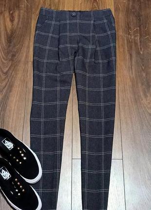 Брюки в клетку от primark