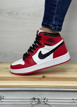 Жіночі кросівки nike air jordan 1 white/red