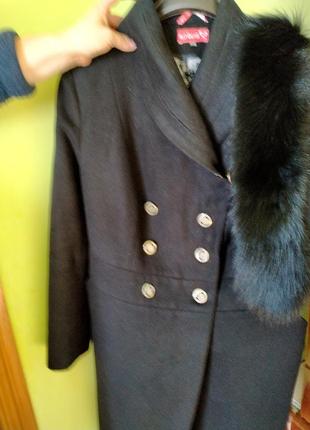 Зимнее шерстяное пальто с мехом4 фото