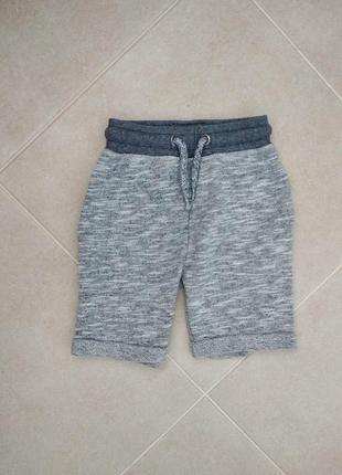 Практичные шортики rebel. рост 98 см 2 - 3 года. будут больше.