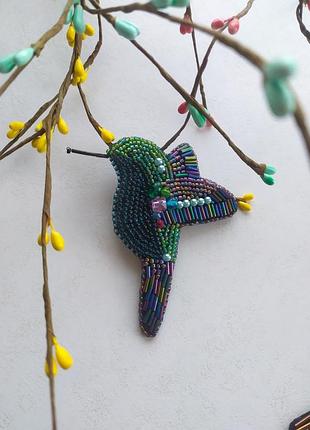 Брошь колибри