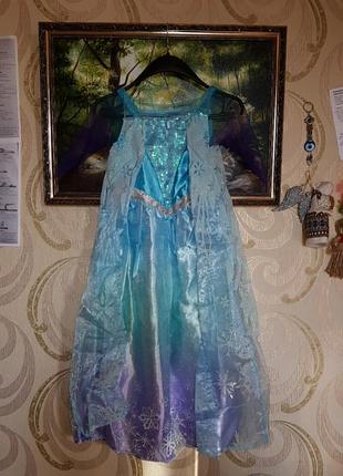 Платье кардинальное