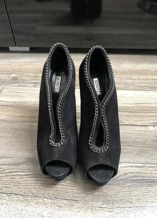 Туфлі черевички