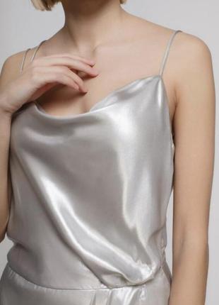 Плаття комбінація на бретелях білизняному стилі металік сатинова вечірня сукня4 фото