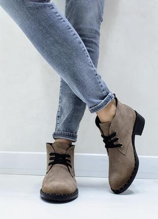 Женские замшевые ботинки, разные цвета3 фото
