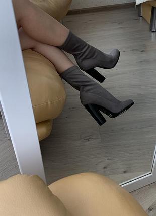 Сапоги чулки замш от бренда public desire, новые