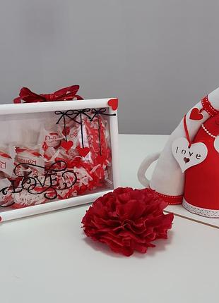 Подарункова коробочка для цукерок або чого-небудь.прекрасний подарунок😁