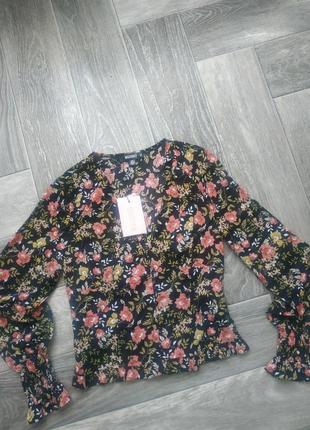 Блуза в квітковий принт