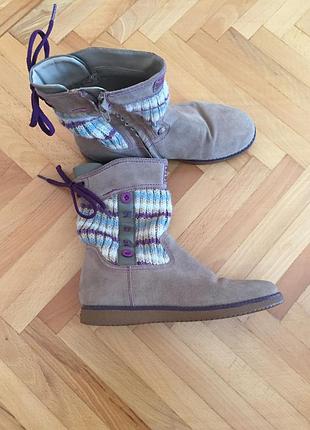 Стильні чобітки geox