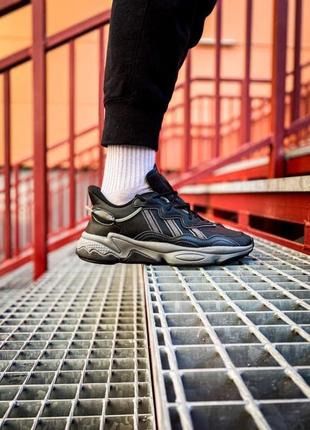 Кроссовки adidas ozweego black leather/xeno on-foot7 фото