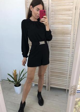 Неймовірно стильний ромпер з відкритою спиною atmosphere