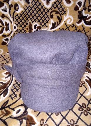 Тепла,стильна і якісна сіра кепка  відомого бреда suyutti .стан нової!3 фото